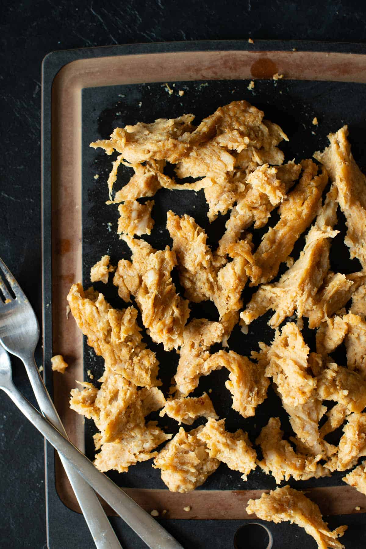 Bild des veganen Shredded Chicken einmal zerkleinert