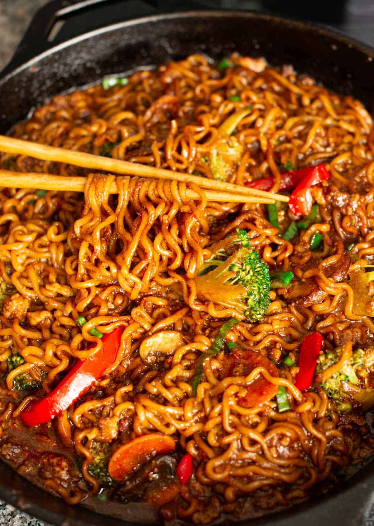 Spicy Vegetarian Ramen Recipe - Peas and Crayons