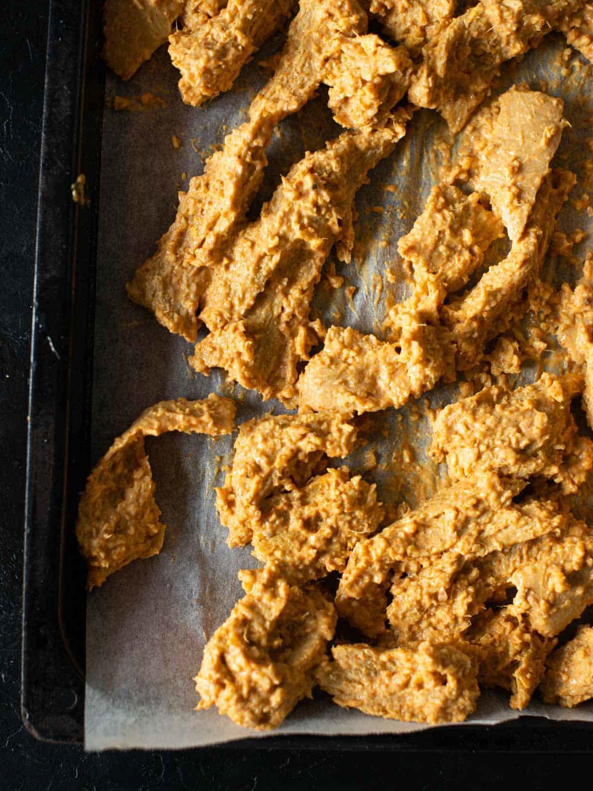 Dieses Bild zeigt veganes Butter Chicken vor dem Backen