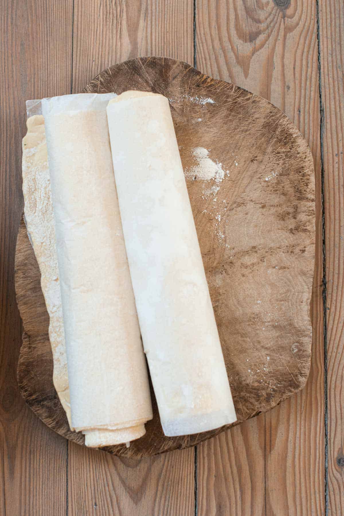 image: 2 sheets of vegan puff pastry